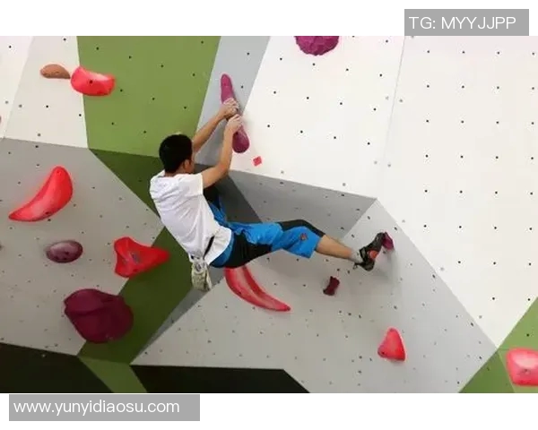 成都攀岩队反击体系解析与攀岩战术的深度探讨